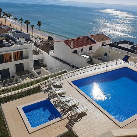 Magnifique Duplex Avec Piscine En Bord De Mer Lägenhet Olhos de Agua  Exteriör bild