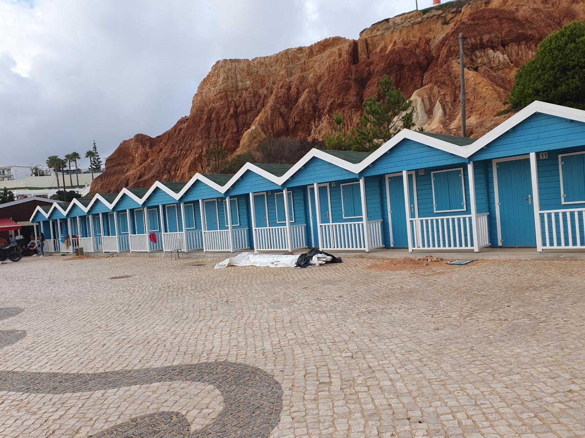 Magnifique Duplex Avec Piscine En Bord De Mer Lägenhet Olhos de Agua  Exteriör bild