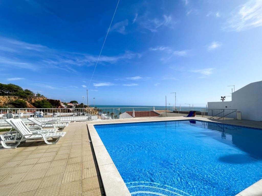 Magnifique Duplex Avec Piscine En Bord De Mer Lägenhet Olhos de Agua  Exteriör bild